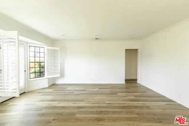 5222 N Whitsett Avenue, Valley Village, CA 91607 - #2