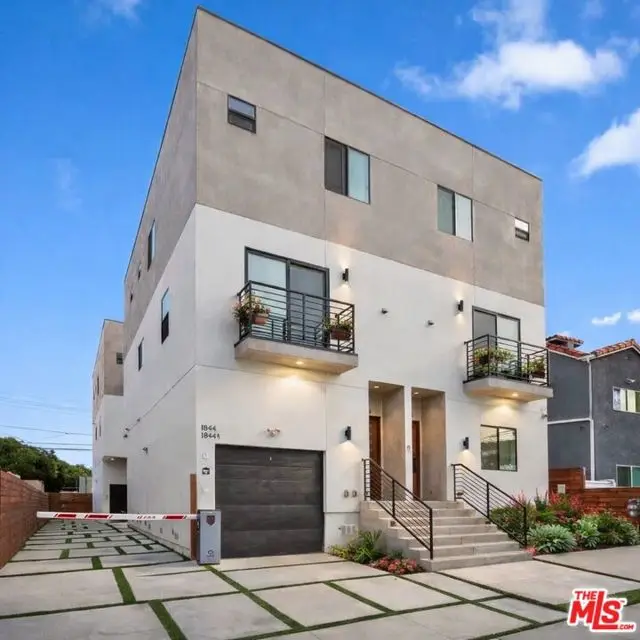 1842 S Sycamore Avenue, Los Angeles, CA 90019 - #1