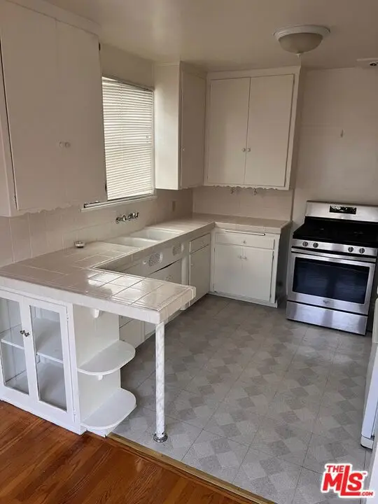 10612 Wilkins Avenue, Los Angeles, CA 90024 - #2