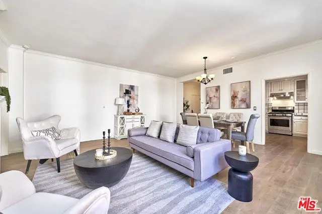 420 S Barrington Avenue #102, Los Angeles, CA 90049 - #3