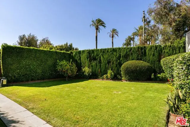 1026 S Windsor Boulevard, Los Angeles, CA 90019 - #2