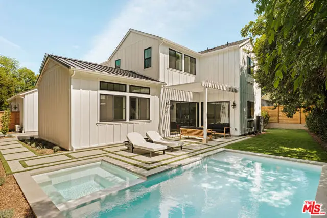 4027 Dixie Canyon Avenue, Sherman Oaks, CA 91423 - #2