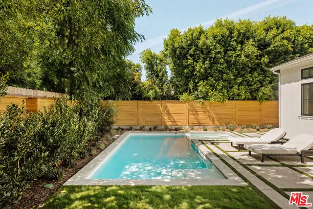 4027 Dixie Canyon Avenue, Sherman Oaks, CA 91423 - #3