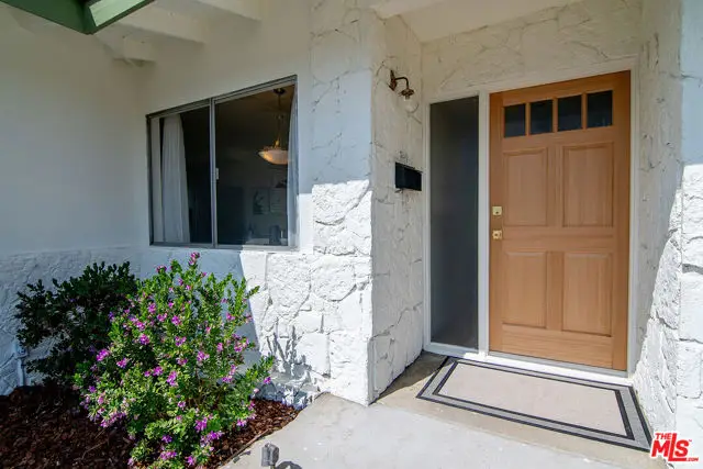 6627 Lennox Avenue, Van Nuys, CA 91405 - #3