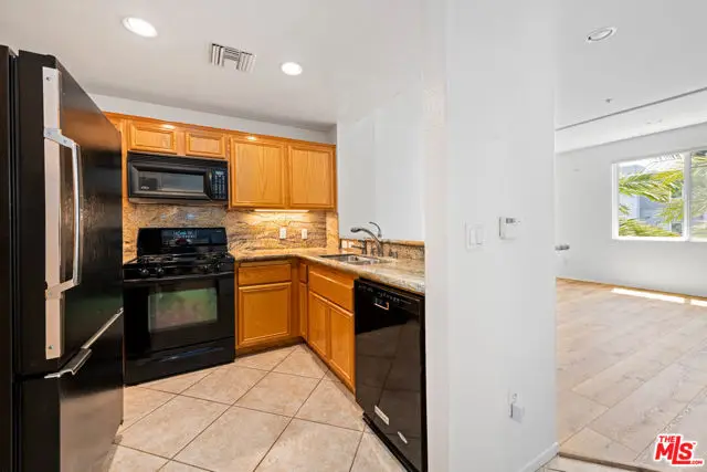 13200 Pacific #322, Los Angeles, CA 90094 - #2