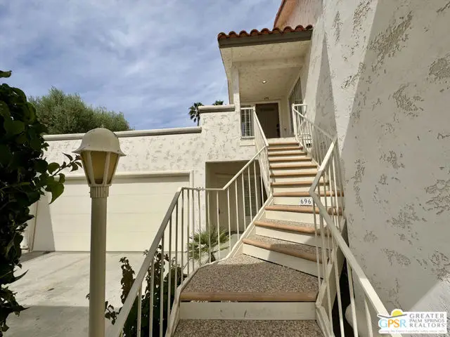 696 Vista Lago Circle, Palm Desert, CA 92211 - #3