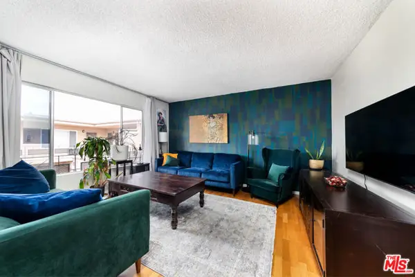 5232 Corteen Place #25, Valley Village, CA 91607