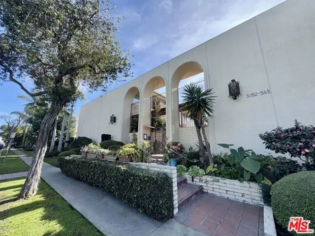 5346 Fairview Boulevard, Los Angeles, CA 90056 - #2