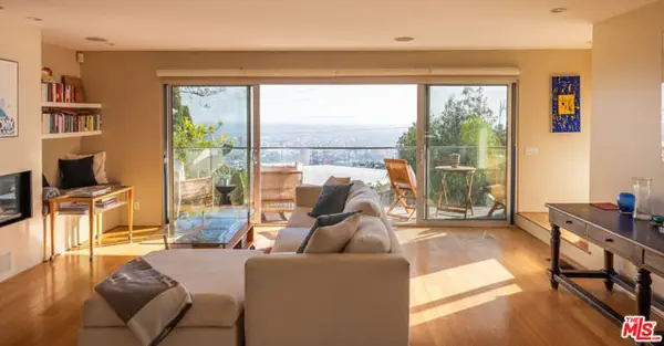 2158 Sunset Plaza Drive, Los Angeles, CA 90069