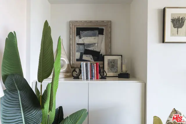 818 N Doheny Drive #302, West Hollywood, CA 90069 - #3