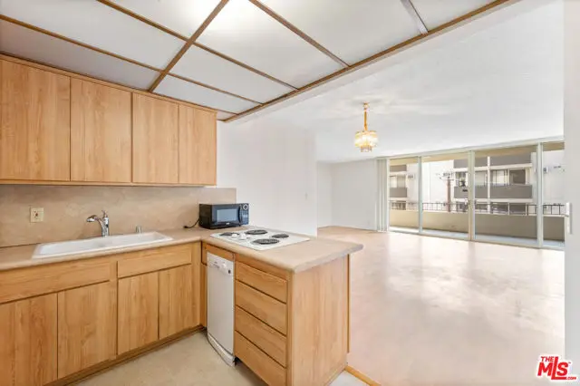 1300 Midvale Avenue #409, Los Angeles, CA 90024 - #2