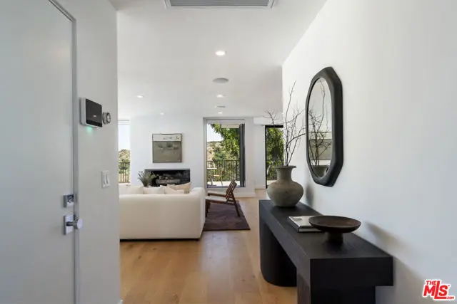 3632 Beverly Ridge Drive, Sherman Oaks, CA 91423 - #3