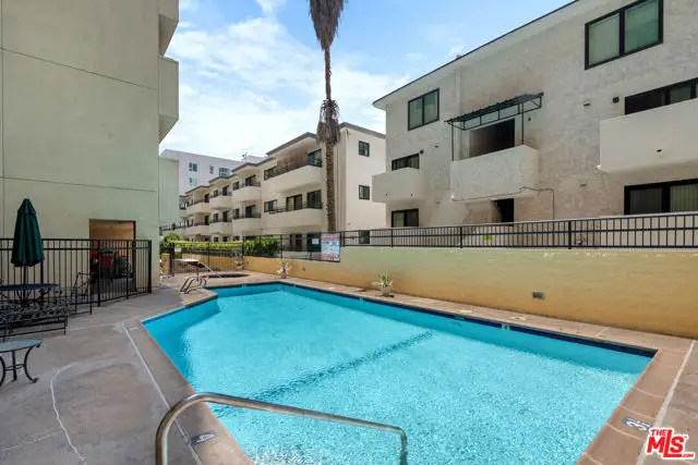 727 S Ardmore Avenue #304, Los Angeles, CA 90005 - #3