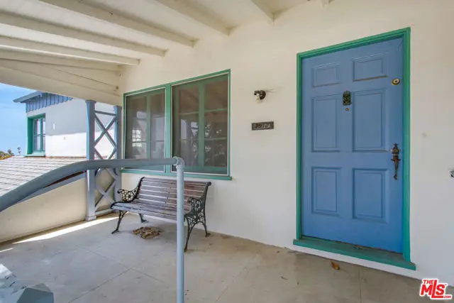4913 Presidio Drive, View Park Windsor Hills, CA 90043 - #2