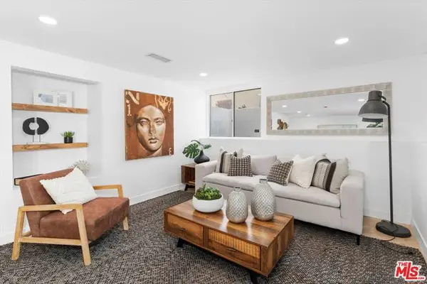 3815 W 60th Street, Los Angeles, CA 90043