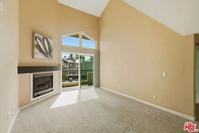 5545 Canoga Avenue #301, Woodland Hills, CA 91367 - #2