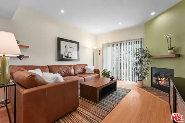 8160 Manitoba Street #113, Playa Del Rey (los Angeles), CA 90293