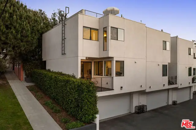 2152 Clifford Street, Los Angeles, CA 90026 - #1
