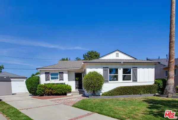 17043 Lorne Street, Van Nuys (los Angeles), CA 91406