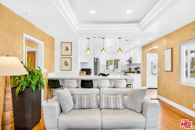 5910 W 77th Place, Los Angeles, CA 90045 - #3