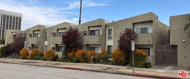 4506 Saugus Avenue #10, Sherman Oaks, CA 91403 - #1