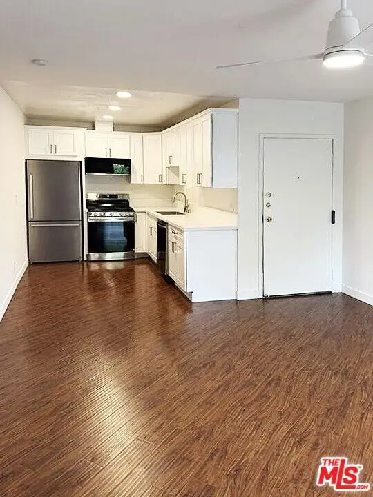 4506 Saugus Avenue #10, Sherman Oaks, CA 91403 - #2