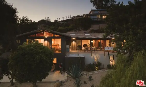 22910 Portage Circle Drive, Topanga (los Angeles), CA 90290