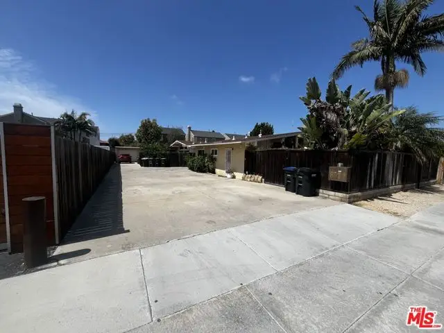 317 University Drive, Costa Mesa, CA 92627 - #3