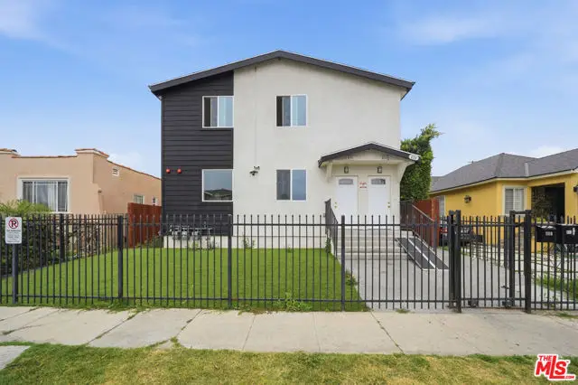 851 E 76th Place, Los Angeles, CA 90001 - #2