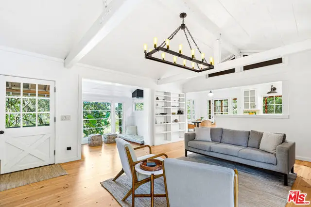 21042 Entrada Road, Topanga, CA 90290 - #2