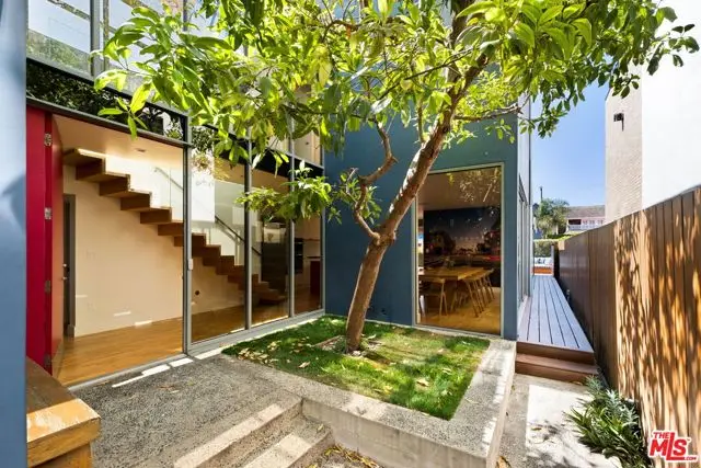 230 Carroll Canal, Venice, CA 90291 - #2