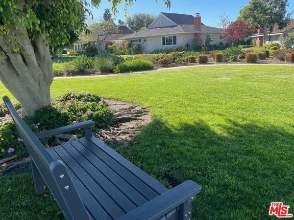 16962 Agate Circle, Huntington Beach, CA 92649