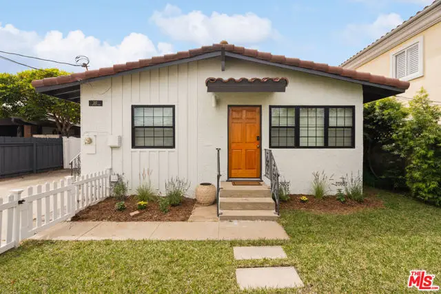 207 S Aviation Boulevard, Manhattan Beach, CA 90266 - #3
