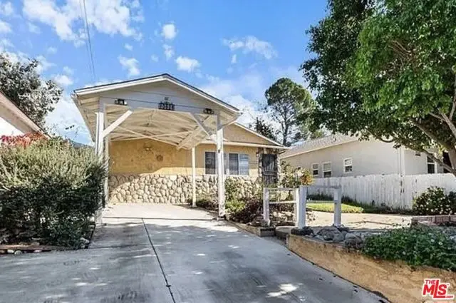 10626 Mountair Avenue, Tujunga, CA 91042 - #3