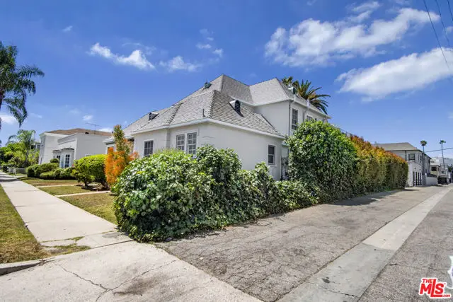 137 N Flores Street, Los Angeles, CA 90048 - #2