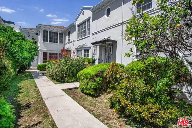 121 N Flores Street, Los Angeles, CA 90048 - #2