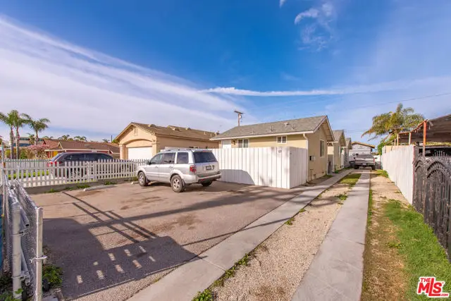 117 S Hayes Avenue, Oxnard, CA 93030 - #1