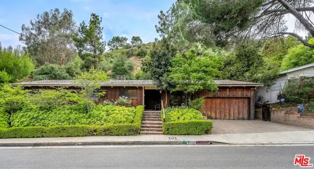 2557 Laurel Pass / Bypass, Los Angeles, CA 90046 - #2
