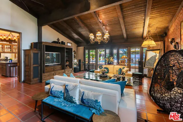 4152 Falling Leaf Drive, Encino, CA 91316 - #3