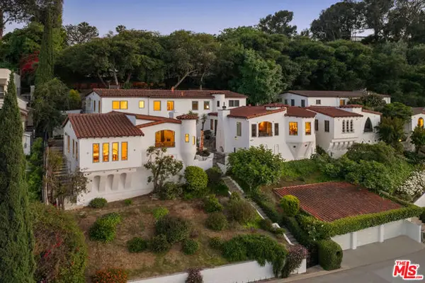 3700 Arbolada Road, Los Angeles, CA 90027