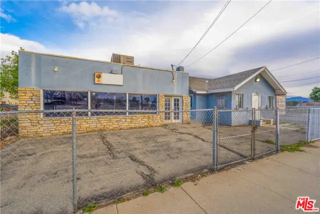 17606 Arrow Boulevard, Fontana, CA 92335 - #1