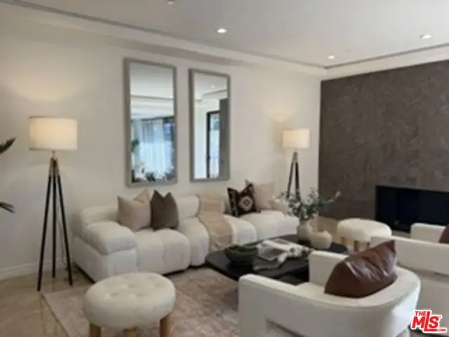 125 N Gale Drive #306, Beverly Hills, CA 90211 - #2