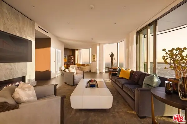 211 W Elm Court #28A, Los Angeles, CA 90067