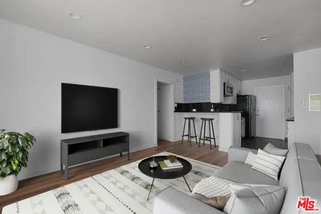 960 Larrabee Street #218, West Hollywood, CA 90069 - #1