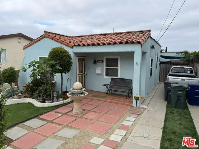 915 Eucalyptus Drive, El Segundo, CA 90245 - #1