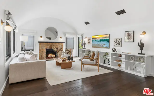 429 N Arden Boulevard, Los Angeles, CA 90004 - #3