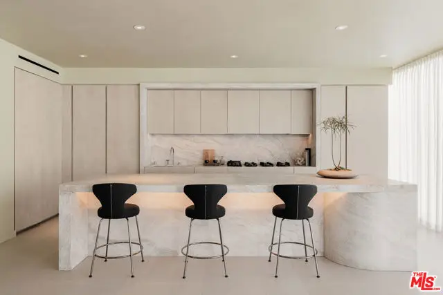 9200 Wilshire Blvd #502E, Beverly Hills, CA 90212 - #2