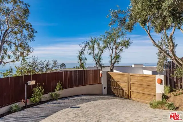21812 Castlewood Drive, Malibu, CA 90265 - #2