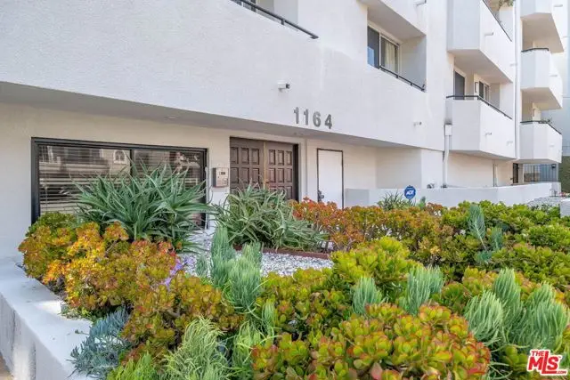 1164 Wellesley Avenue #204, Los Angeles, CA 90049 - #1