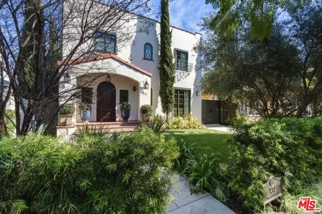 934 S Mullen Avenue, Los Angeles, CA 90019 - #1